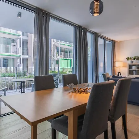 Apartman Modern 2bdr With Garage By Lovelystay *