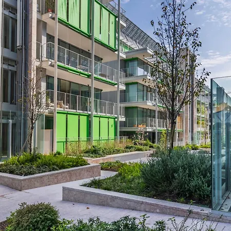 Modern 2bdr With Garage By Lovelystay *