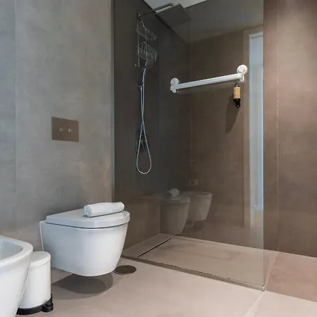 Modern 2bdr With Garage By Lovelystay