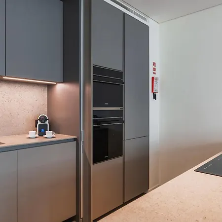 Modern 2bdr With Garage By Lovelystay