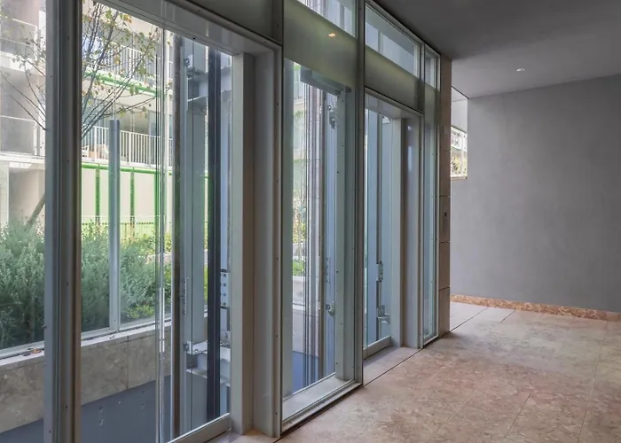 Modern 2bdr With Garage By Lovelystay *