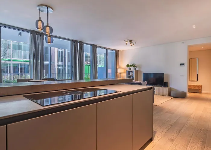 Appartement Modern 2bdr With Garage By Lovelystay