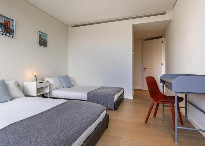Appartement Modern 2bdr With Garage By Lovelystay *