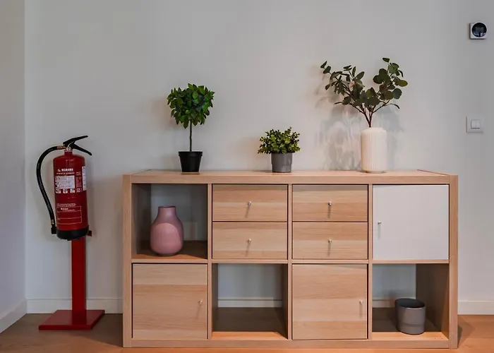 Modern 2bdr With Garage By Lovelystay