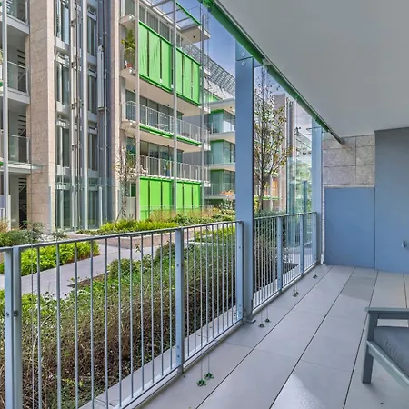 Modern 2bdr With Garage By Lovelystay Lägenhet *