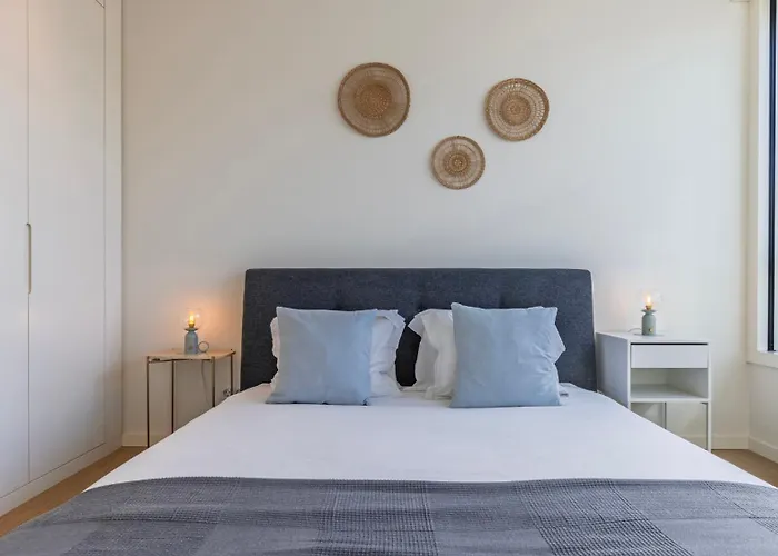 Appartement Modern 2bdr With Garage By Lovelystay