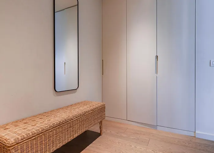 Modern 2bdr With Garage By Lovelystay Appartement