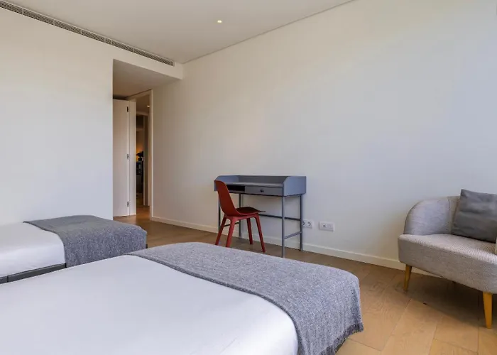 Appartement Modern 2bdr With Garage By Lovelystay *