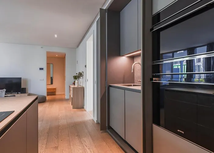 Modern 2bdr With Garage By Lovelystay Appartement