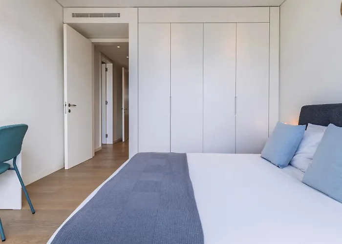 Appartement Modern 2bdr With Garage By Lovelystay